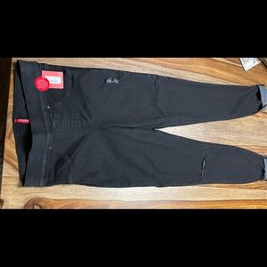 Spanx by Sara Blakey Size S/P Vintage black distressed denim legging. NWT